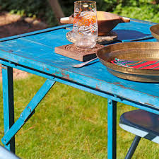 retro table and chairs