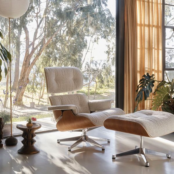eames chairs
