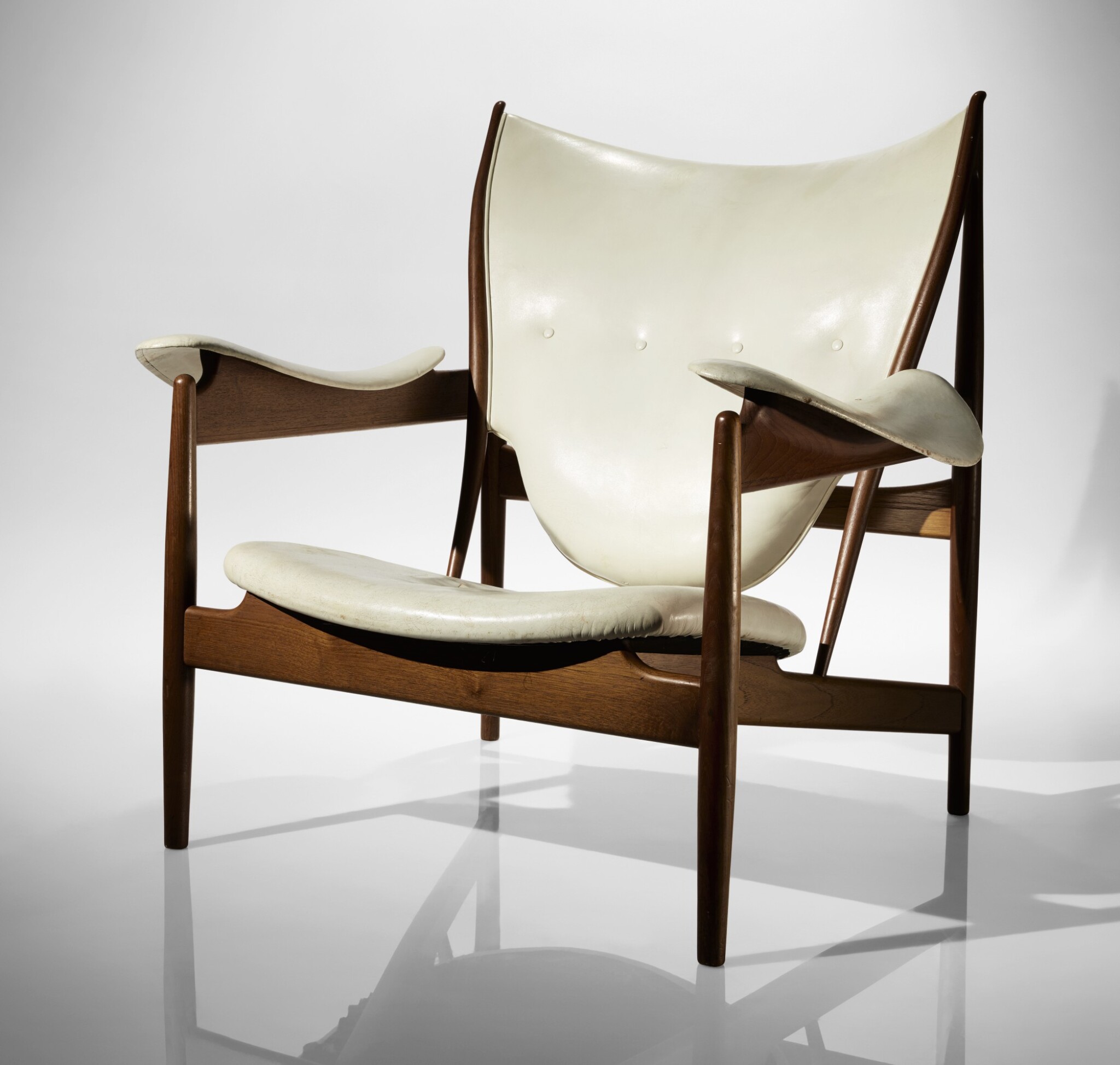 classic mid century modern chair